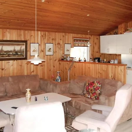 Beach Front Home In Pandrup With Sauna Feriehus